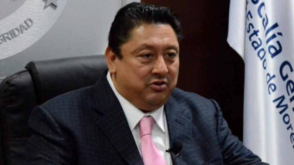La defensa legal del fiscal de Morelos, Uriel Carmona, logró obtener un amparo para evitar que se le investigue por el feminicidio de Ariadna Fernanda. 