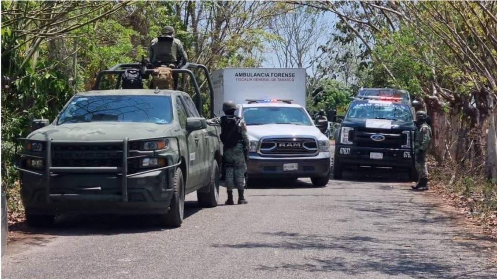 El Gobierno de Tabasco informó que el operativo en Jalapa dio como resultado la detención de cinco criminales y el abatimiento de otros ocho.