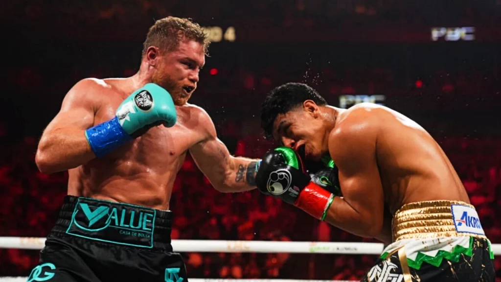 Los boxeadores mexicanos dieron una fuerte pelea en el ring pero el de Jalisco, Saúl "Canelo" Álvarez  logró mantener sus títulos en Las Vegas.