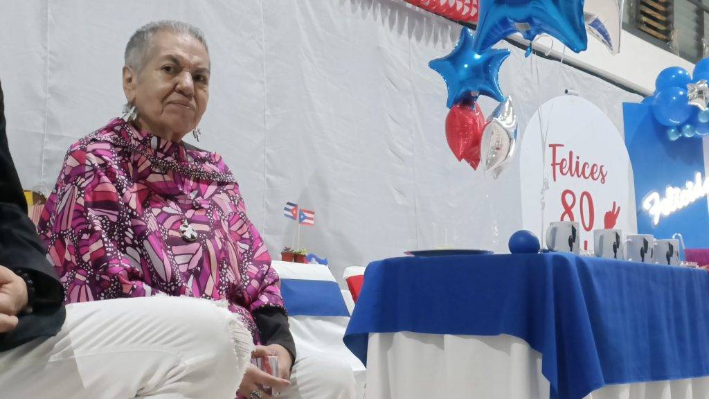 Ana Ignacia Rodríguez, "La Nacha", celebró su 80 cumpleaños rodeada de amigos y familiares, recordando su valiente liderazgo en el movimiento de 1968.