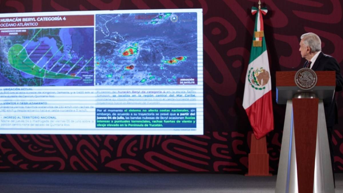 “Lo importantes es la vida”: AMLO pide refugiarse por impacto de Beryl ...