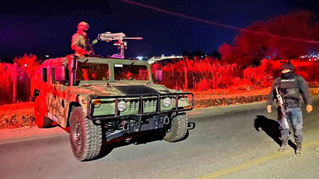 El Ejército abate a siete presuntos integrantes del CJNG quienes vestían ropa tactica, tras violento tiroteo en zona indígena purépecha de Michoacán.