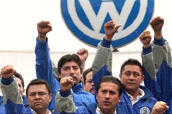 Respuesta positiva a trabajadores quejosos ante mecanismo del tratado comercial Canadá, México, EE.UU. Plan integral de remediación en Volkswagen