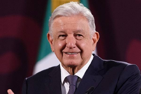 La gente quiere la paz y estamos en eso constantemente”, subrayó AMLO con relación a la seguridad pública en Chiapas. Atención integral y vigilancia