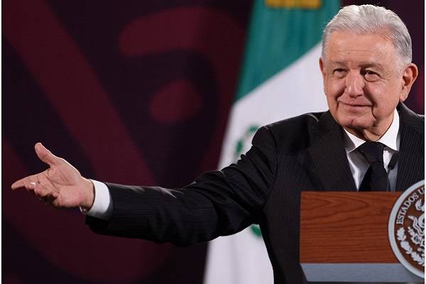 Grupo Salinas: Adeudo millonario de impuestos ya pasó por todas las instancias, incluso Suprema Corte. Alcanza para becas a todo preescolar un año: AMLO