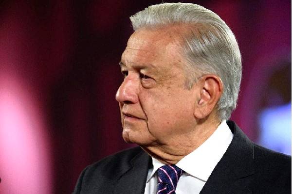 Que se pueda distinguir lo que escribe una gente de carne y hueso y un poco de pescuezo, o lo que maneja una máquina. Eso sí sería importante: AMLO