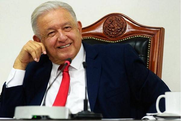 Ante los medios de comunicación se celebró las reunión de seguridad de México encabezada por AMLO. Diario de 6 a 7 de la mañana se coordinan acciones