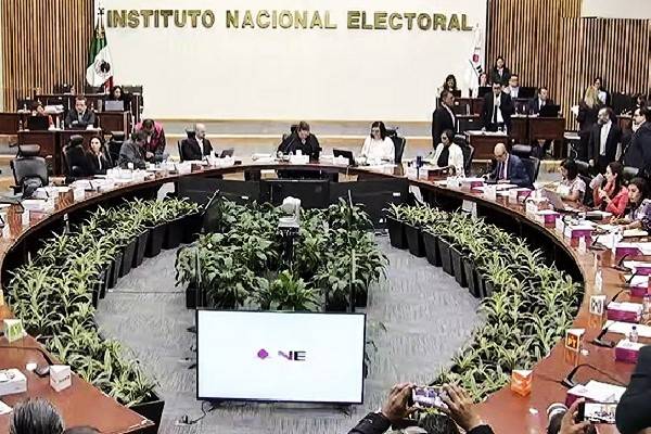 INE: Consejo General aprobó con 8 votos a favor y 3 en contra distribución de 364 diputaciones federales a Morena y aliados de un total de 500 curules