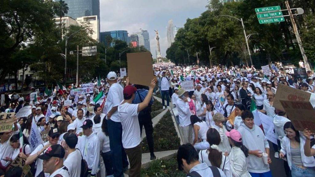 La supuesta marcha “estudiantil” en contra de la Reforma al Poder Judicial, contó en su mayoría con la participación de miembros del PRIAN.