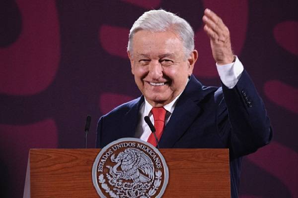 Sobre todo, que sacamos de la pobreza a millones de mexicanos, como no sucedía en décadas.. Le fue bien a los campesinos, a la mayoría del pueblo: AMLO