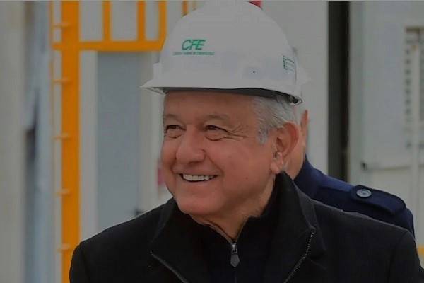 AMLO lanzó iniciativa para reconocer el internet como un servicio estratégico del Estado, al igual que la electricidad. CFE Telecom será empresa pública