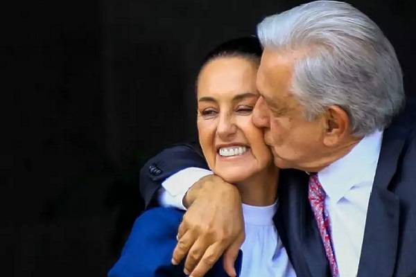 Hay quienes esperan regreso neoliberal. Recomendaría que mejor vayan aceptando que la política económica va a continuar y además ha sido eficaz: AMLO