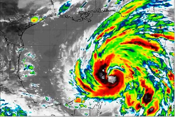 Semar aplica Plan Marina en Quintana Roo y Yucatán así como Guerrero y Oaxaca. Huracán Helene en categoría 1, podría alcanzar categoría 3 en Miami. Alerta