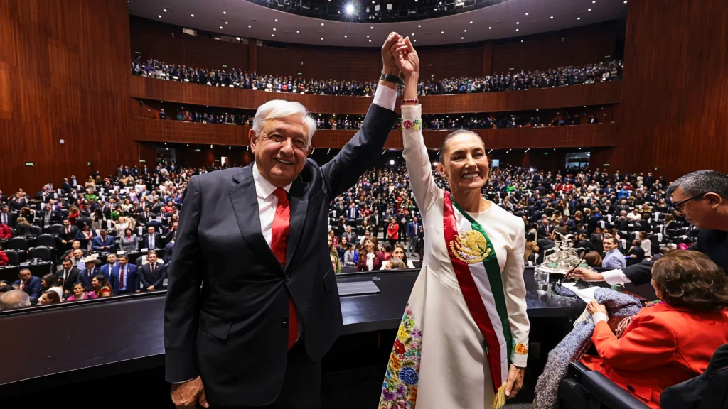 "a partir de hoy, la presidenta Constitucional de los Estados Unidos Mexicanos" reiteró la mandataria nacional, Claudia Sheinbaum, en su mensaje al pueblo.