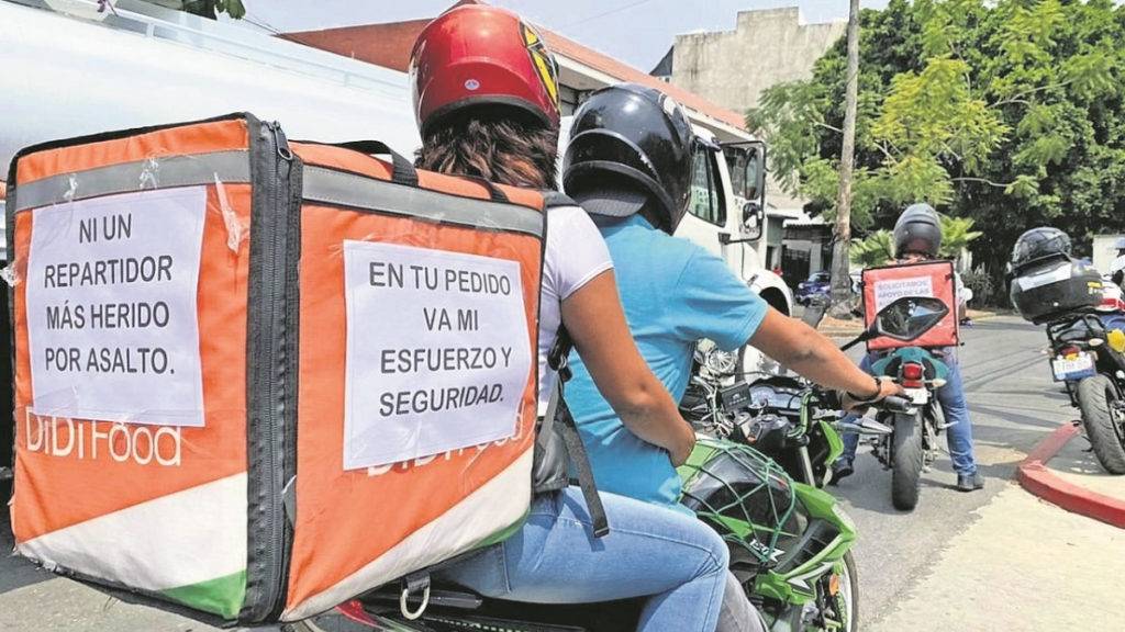 El Senado revisará el sistema de pensiones para incluir a 2.5 millones de trabajadores de plataformas digitales, con una ley.