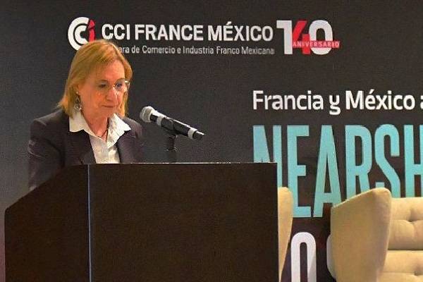 Delphine Borione embajadora de Francia subrayó que México es estratégico para la relocalización de sus empresas por mano de obra altamente calificada