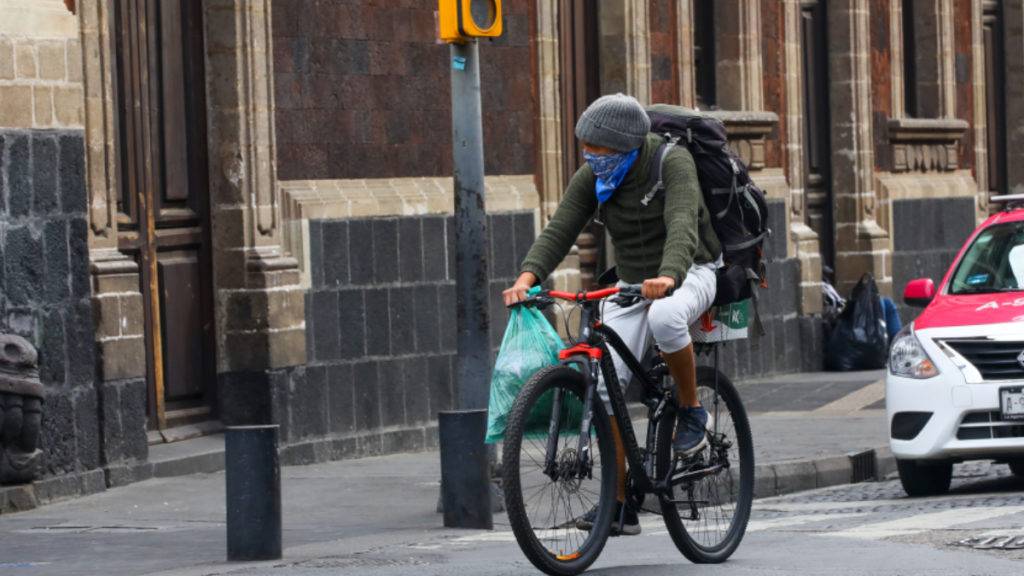 Se pronostican heladas y temperaturas de hasta -2°C para varias alcaldías de la CDMX, con recomendaciones para mitigar los efectos del frío.