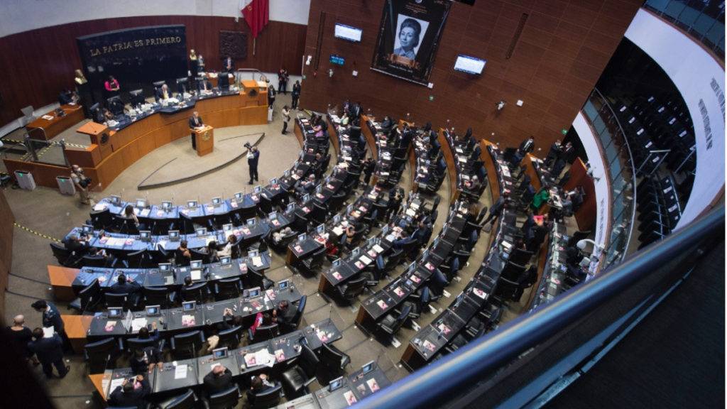 El Senado avala la reforma de "simplificación orgánica", eliminando siete organismos autónomos, pese a las criticas de la oposición. 