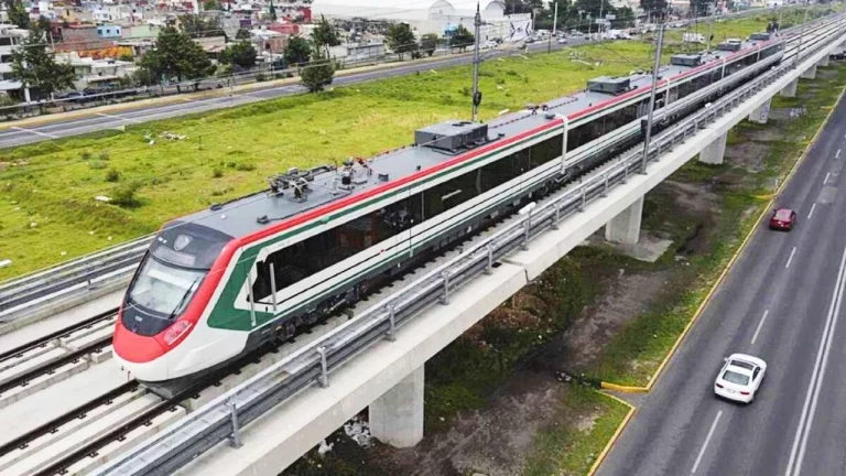 Tren Interurbano