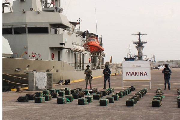Michoacán: En operativo de la Marina de México se aseguró e impidió el trasiego de cerca de 1.28 toneladas de cocaína con valor de 310 millones de pesos