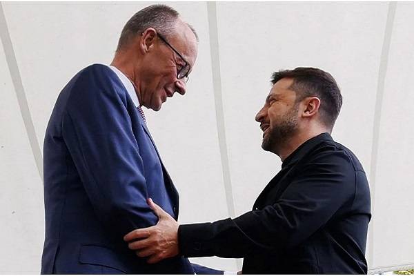 Alemania vuelve a ser enemiga de Rusia dijo Medvédev, presidente del Consejo de Seguridad. Ucrania tendrá misiles de largo alcance sin restricción de uso