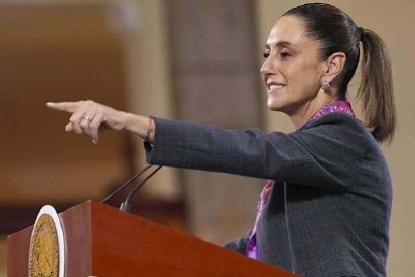 Sheinbaum: Concluido el estudio de impacto ambiental por basura espacial de Starship 36 en playa Bagdad y derredor. Además la parte legal