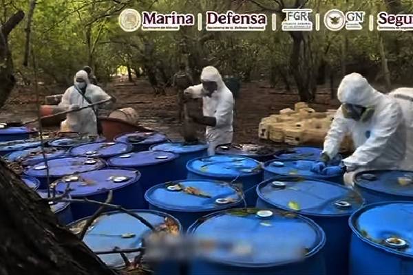 Boca del Asadero, Nayarit: Narcolaboratorio desmantelado por la Marina. Decomisan drogas con valor de 3 mil 400 millones de pesos