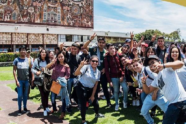 UNAM elimina recién aprobada disposición de expulsión inmediata. Se enfrentará actos vandálicos sin que se preste a represión política