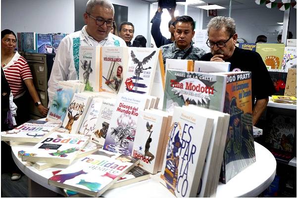 4 mil títulos para todos los bolsillos y gustos desde 16 pesos. Impulsada por Fondo de Cultura Económica (CFE) y Educación de Tlaxcala