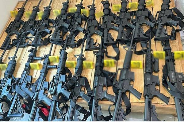 Seguridad: En Iztapalapa aseguran 100 toneladas de autopartes. Además en Ecatepec y Tecámac detuvieron a 14 personas con armas y drogas