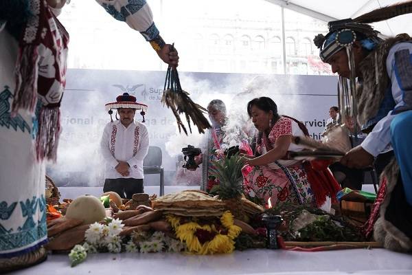 Ceremonia de bastón de mando marca el inicio de una nueva era en la Suprema Corte de Justicia de la Nación (SCJN).