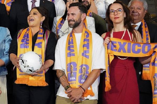 Pantallas gigantes en el Zócalo, Alameda Central y Chapultepec en inauguración del mundial . Brugada anuncia verdadero festival futbolero