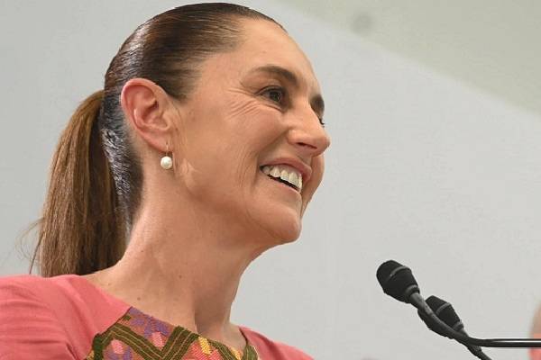 Inversión carretera adicional en Guerrero. Se realizan 5 mil 320 obras de rehabilitación tras el paso de los huracanes Otis y John: Sheinbaum