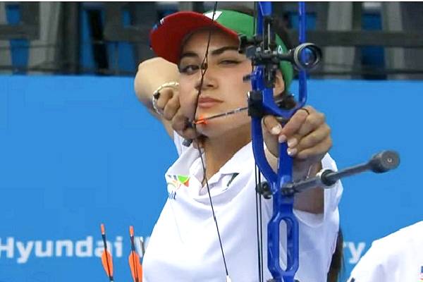 Maya Becerra, Mariana Bernal y Adriana Castillo conquistaron la gloria por equipos; Becerra y Sebastián García también ganaron bronce mixto