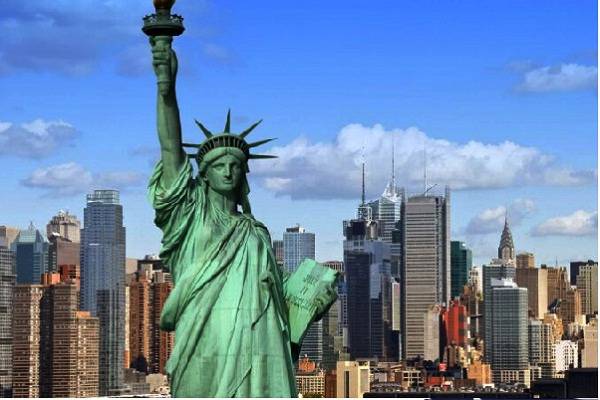 EE.UU: Cóctel de políticas migratorias hostiles y un discurso político polarizante. Visitantes internacionales se alejan. Cifras no mienten