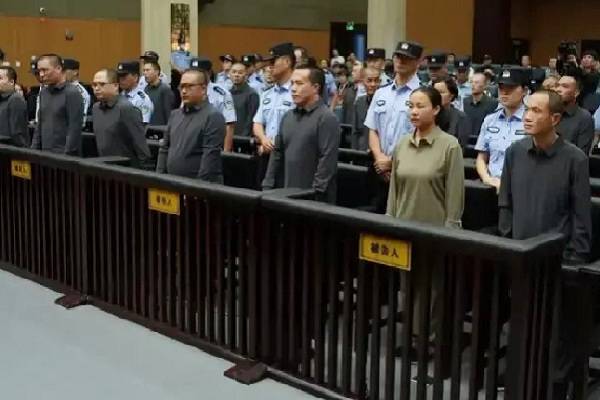 Tribunal de Wenzhou, China, condenó a 39 miembros de familia Ming: 11 penas de muerte, 11 cadenas perpetuas y diversas condenas de prisión