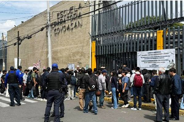 Fiscalía y la Policía Cibernética, citaron a los implicados a declarar para "proceder conforme a derecho", por amenaza de bomba en UNAM