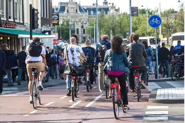 Los Países Bajos han abandonado la semana laboral de cinco días. Los empleados del país deben este cambio a las mujeres