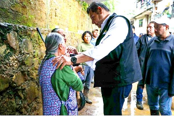 Gobernador Armenta y munícipes movilizados. Fuego en ductos. 5 estados más afectados por lluvias, 29 fallecidos. Sheinbaum encabeza auxilio