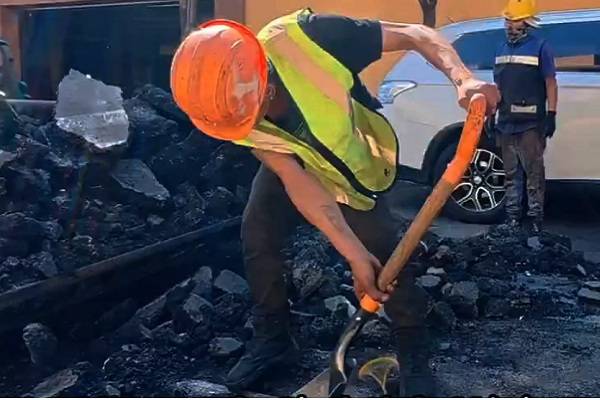 CDMX: Pavimentación nocturna en vialidades primarias Cualli Ohtli (Buen Camino). Pavimentar 3.5 millones de m2, Inversión, 2 mil 600 millones