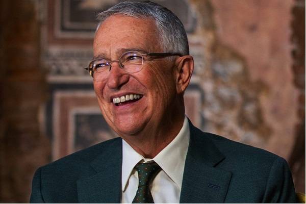 Salinas Pliego baraja buscar la presidencia de México