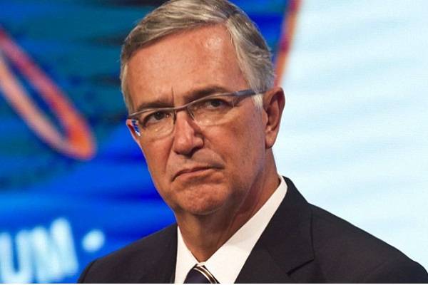 Salinas Pliego dice que estudiantes de educación pública tienen el "cerebro lavado". Además afirma que no debe existir el IMSS, puro privado