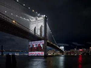 Foto: Protesta. Puente de Brooklyn