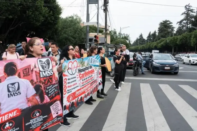 Marcha de trabajadores del IMSS / Cuartoscuro