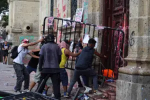 Investigan presencia de infiltrados en Guadalajara / Vía X